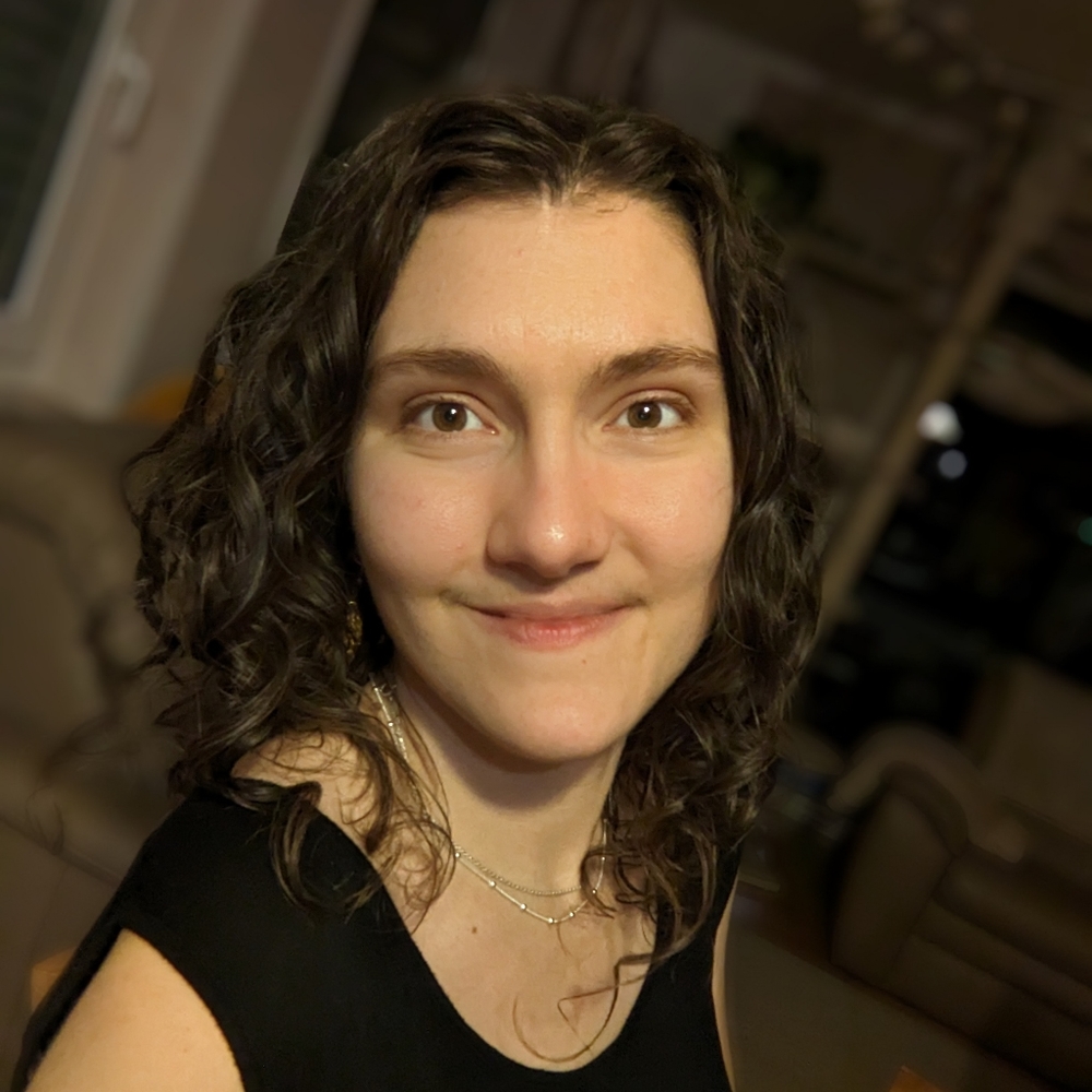 Meet your Posher, Daniela